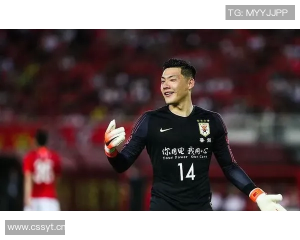 王大雷感谢球迷雨中支持并祝双节快乐展现球队团结精神