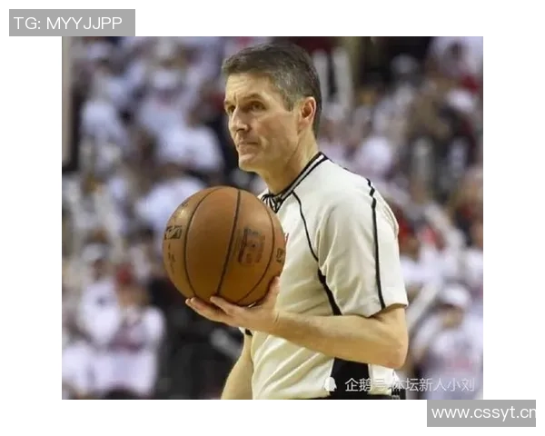 键盘侠新视角揭示阿门犯规真相期待火金季后赛抢七裁判应避免干扰比赛 键盘侠新视角揭示阿门犯规真相期待火金季后赛抢七裁判应避免干扰比赛