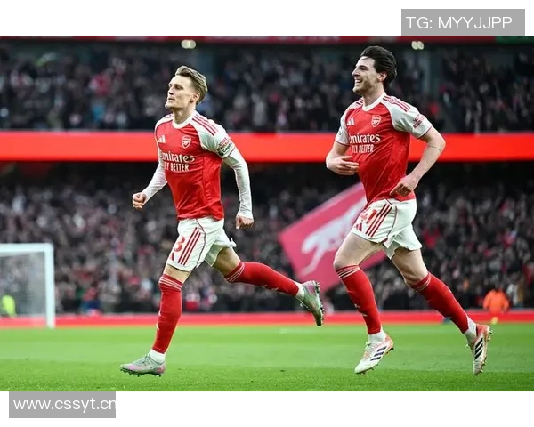 英超最新动态：阿森纳强势领跑利物浦遭遇绝杀切尔西跻身前六