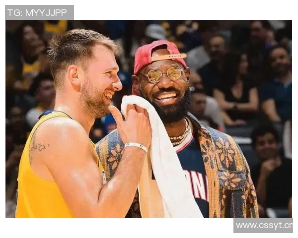 詹姆斯作为湖人三当家展现全联盟最佳实力的深度解析