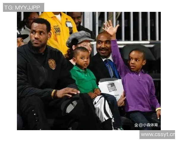 詹姆斯在贝弗利山庄建豪宅外界猜测第二座或为布朗尼未来准备