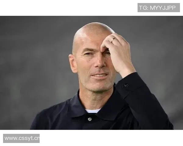 高价购票却失望而归齐达内活动引发混乱致签名会取消 高价购票却失望而归齐达内活动引发混乱致签名会取消